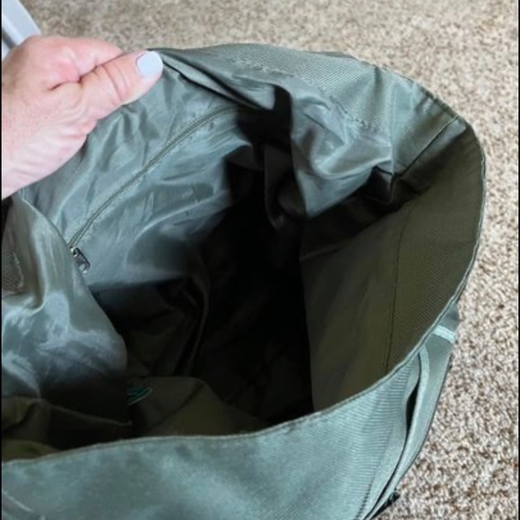 Backpack - Picture 5 of 5